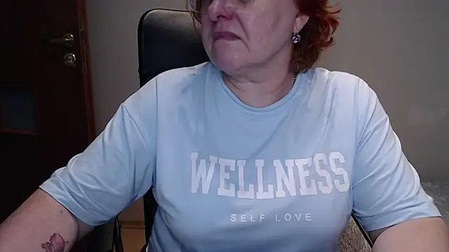 Snapshot of JoannaAndNeighbour chatting on February 20, 1:51 pm JoannaAndNeighbour online show from February 20, 1:51 pm