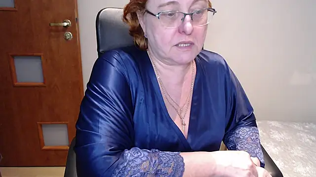 Snapshot of JoannaAndNeighbour chatting on March 19, 3:19 pm JoannaAndNeighbour online show from March 19, 3:19 pm