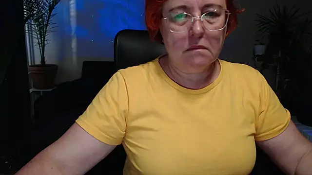 Snapshot of JoannaAndNeighbour chatting on September 11, 6:13 am JoannaAndNeighbour online show from September 11, 6:13 am