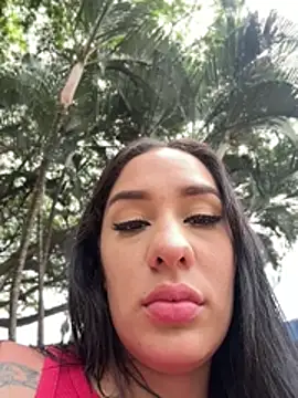 Snapshot of __IRIS__ chatting on April 14, 4:46 pm IRIS online show from April 14, 4:46 pm