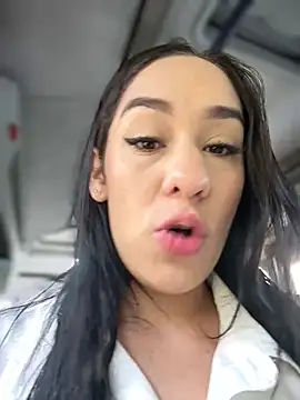 Snapshot of __IRIS__ chatting on May 26, 12:56 pm IRIS online show from May 26, 12:56 pm