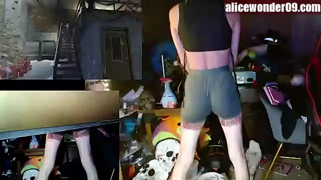 alicewonder09 online show from December 31, 5:00 am