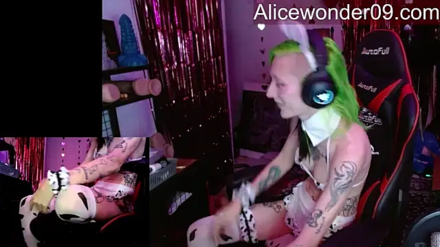 alicewonder09 online show from January 10, 3:41 am