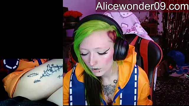 alicewonder09 online show from February 10, 5:44 am