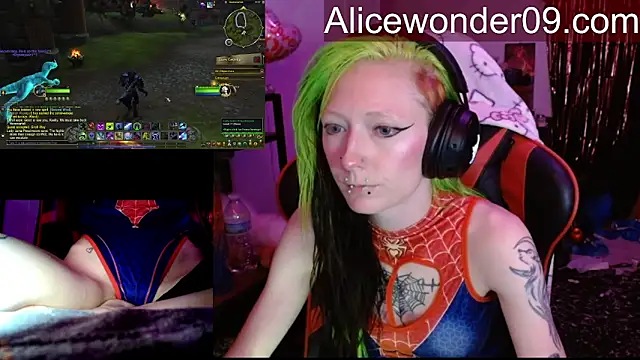 Snapshot of alicewonder09 chatting on February 26, 5:28 am alicewonder09 online show from February 26, 5:28 am