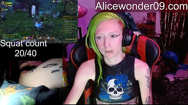 Snapshot of alicewonder09 chatting on March 2, 5:08 am alicewonder09 online show from March 2, 5:08 am
