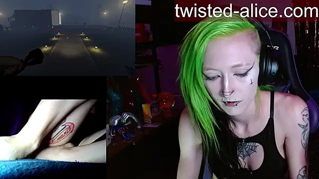 Snapshot of alicewonder09 chatting on June 12, 3:38 am alicewonder09 online show from June 12, 3:38 am