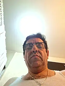 FernandoReuterG online show from January 17, 4:50 am