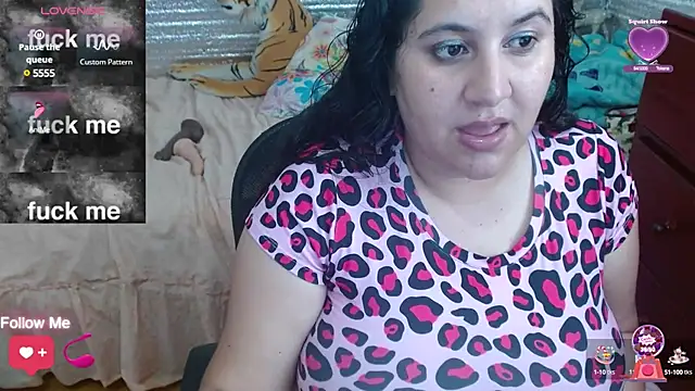 EMILY-NESSA online show from March 19, 7:38 pm