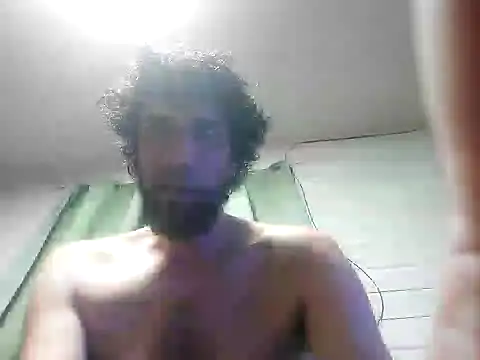 Snapshot of Hotcasados69 chatting on December 20, 3:58 am Hotcasados69 online show from December 20, 3:58 am
