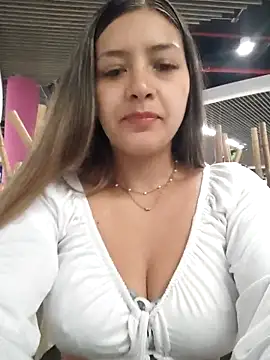 Snapshot of alana_69 chatting on February 14, 3:26 pm alana 69 online show from February 14, 3:26 pm