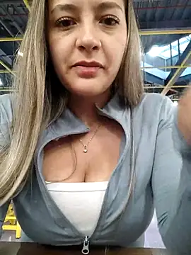 alana 69 online show from June 25, 10:58 pm