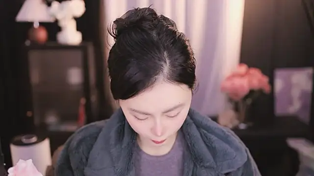 Ocean--Lili online show from January 10, 2:23 pm