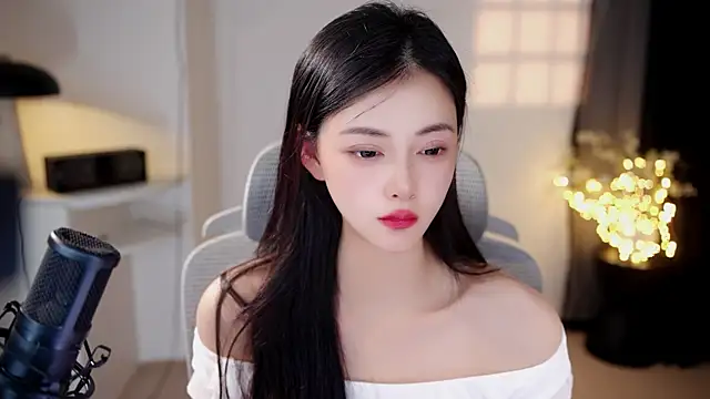 Ocean--Lili online show from July 21, 2:19 pm