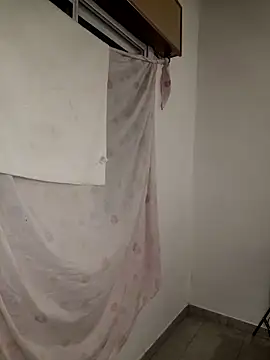 ZaraHoney online show from January 1, 2:51 am