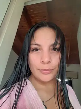 ZaraHoney online show from March 1, 8:10 pm