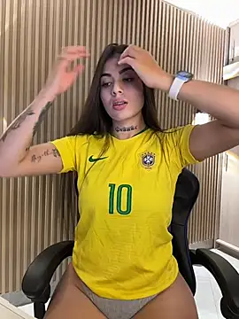 Snapshot of Sarasanders_4 chatting on October 23, 3:28 am Sarasanders 4 online show from October 23, 3:28 am