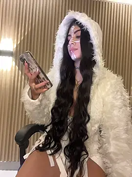 Snapshot of Sarasanders_4 chatting on October 26, 3:45 am Sarasanders 4 online show from October 26, 3:45 am