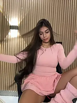 Snapshot of Sarasanders_4 chatting on November 7, 2:55 am Sarasanders 4 online show from November 7, 2:55 am