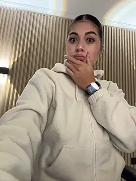 Snapshot of Sarasanders_4 chatting on November 25, 2:55 am Sarasanders 4 online show from November 25, 2:55 am