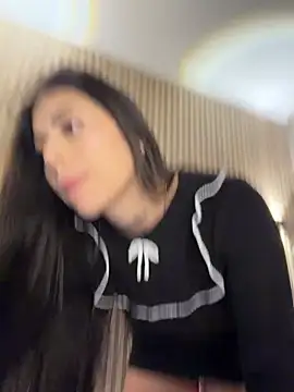 Snapshot of Sarasanders_4 chatting on March 28, 4:23 am Sarasanders 4 online show from March 28, 4:23 am