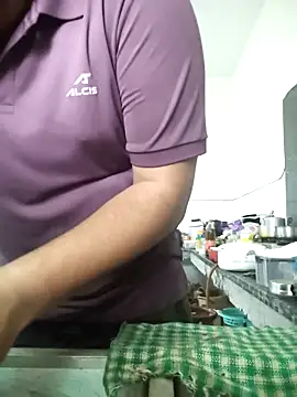 thebrownboi01 online show from March 10, 2:05 am