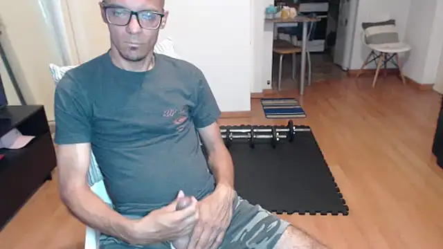 guachin hunk online show from October 16, 3:51 am