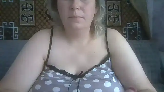 Diana Britt online show from July 13, 4:26 am