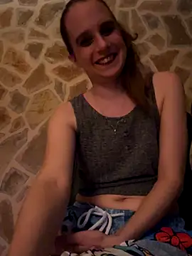 LadyChantale online show from December 17, 6:41 am