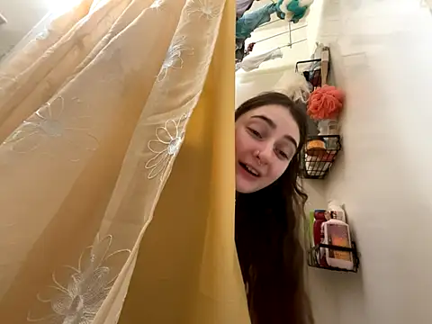 Snowbunnycake 131 online show from January 9, 9:23 am