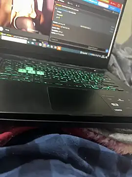 Snapshot of bigdiiiickkk chatting on March 15, 2:06 am bigdiiiickkk online show from March 15, 2:06 am