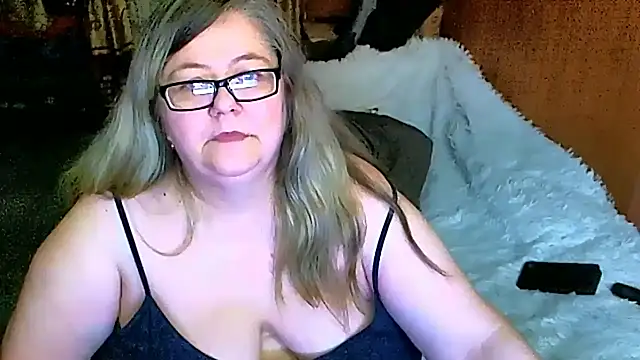 sex2 online show from March 11, 8:31 pm