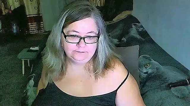 sex2 online show from February 17, 10:49 pm