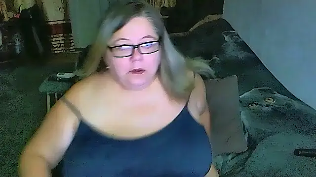 sex2 online show from February 23, 11:35 pm