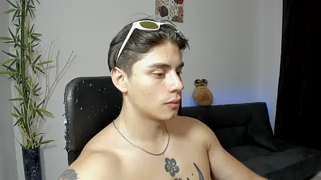 Giordano Russo online show from December 4, 8:12 am