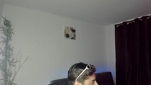 Giordano Russo online show from December 12, 4:37 am