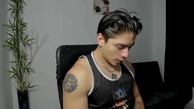 Giordano Russo online show from December 19, 12:24 am