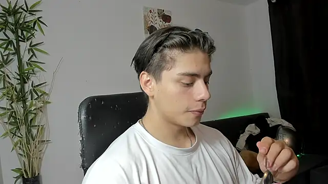 Giordano Russo online show from February 3, 3:59 pm