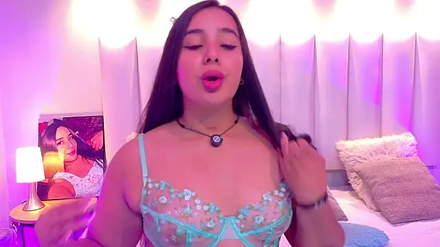 ValenScott1 online show from July 23, 12:14 pm