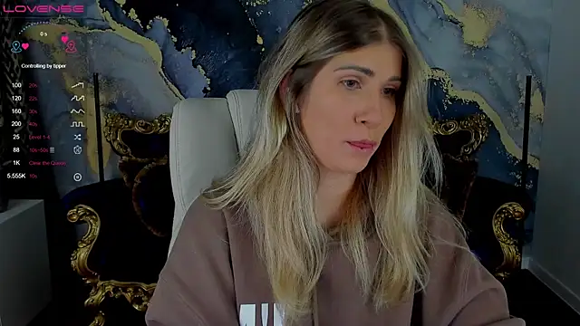 CassandraGood online show from December 9, 8:54 pm