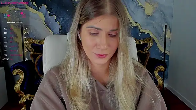 CassandraGood online show from December 9, 11:56 pm