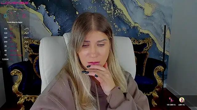 CassandraGood online show from December 10, 2:59 am