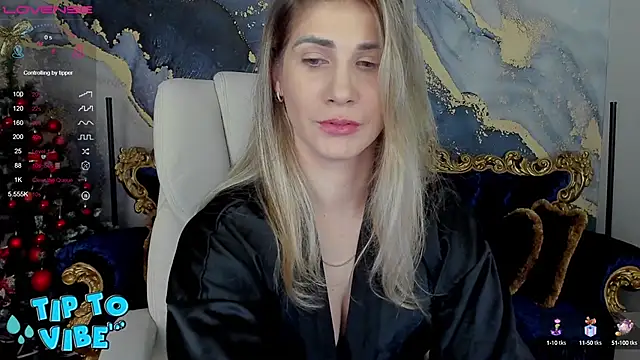 CassandraGood online show from December 19, 8:44 pm