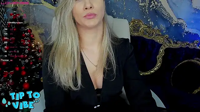 CassandraGood online show from December 21, 8:43 pm