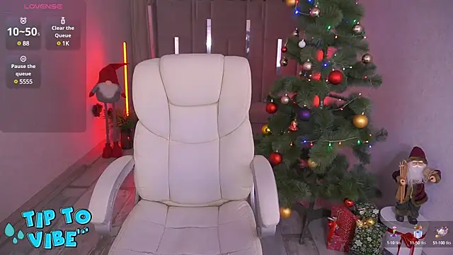 CassandraGood online show from December 29, 8:58 pm