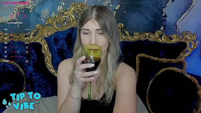 CassandraGood online show from January 3, 10:19 pm