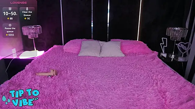 CassandraGood online show from January 10, 9:31 pm