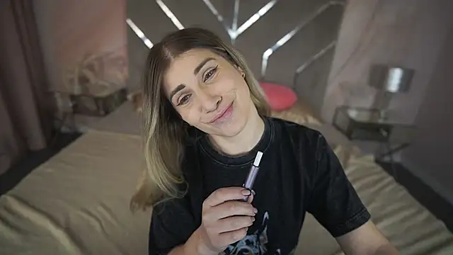 CassandraGood online show from February 5, 11:02 am