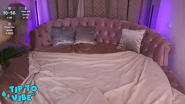 CassandraGood online show from March 9, 3:11 am