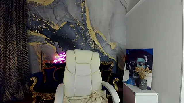 CassandraGood online show from March 16, 6:42 am